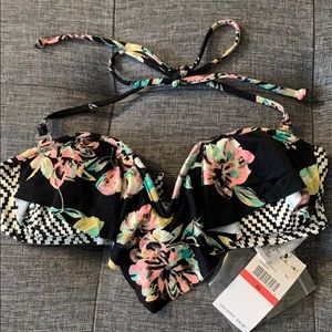 New O’Neill Marina Ruffle Bikini Top XS